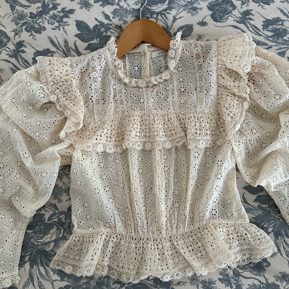 Doen Floryn Top - Ivory Eyelet Lace Blouse - size S